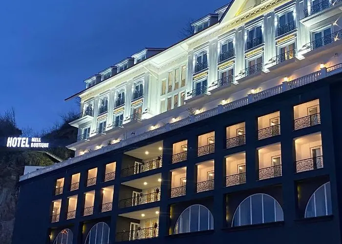 Mell Hotel
